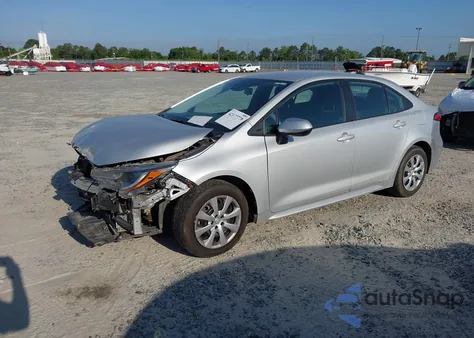 2021 Toyota Corolla Le z USA, uszkodzony, nr VIN 5YFEPMAE4MP248797